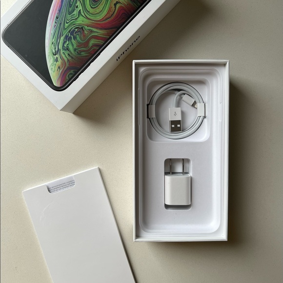 iPhone X Max 256gb - Picture 4 of 8